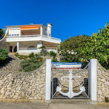 Traumhaftes Mit Beeindruckendem Meerblick Und Mediterranem Garten