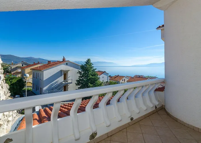 Traumhaftes Mit Beeindruckendem Meerblick Und Mediterranem Garten Apartment *