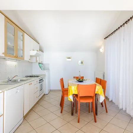 Apartamento Traumhaftes Mit Beeindruckendem Meerblick Und Mediterranem Garten