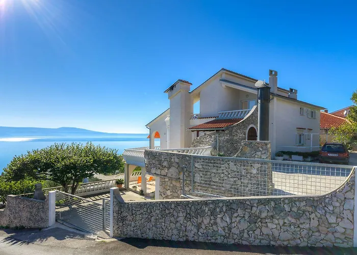 Traumhaftes Mit Beeindruckendem Meerblick Und Mediterranem Garten * Novi Vinodolski